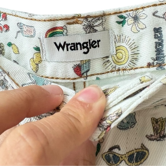 Wrangler High Rise Kick‎ Flare Rock 672 Spring Cowgirl Denim Jeans Women 32 NWT - Picture 6 of 11